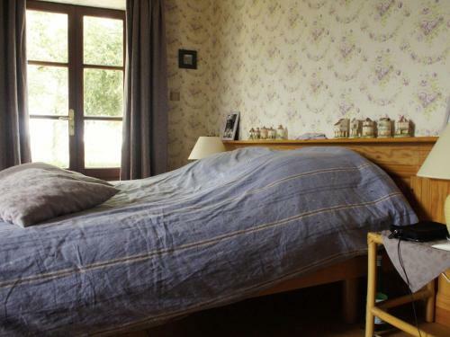 Charming Holiday Home In Monfort With Private Swimming Pool