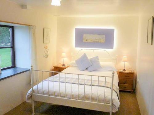 Dove Cottage, Camelford