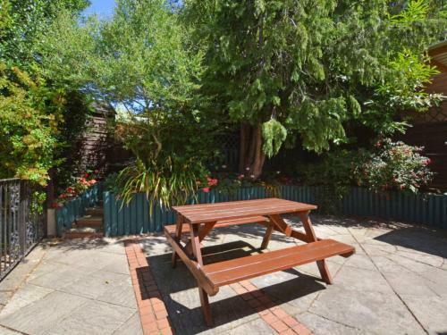 Holiday Home Cobble