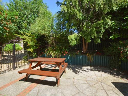 Holiday Home Cobble