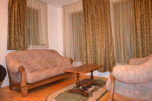 Hostal Juta Guest House