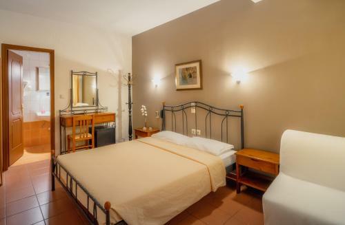 Hostal River Side Rooms