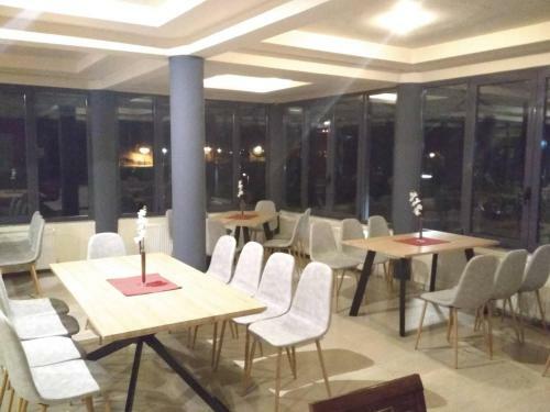 Hostal River Side Rooms