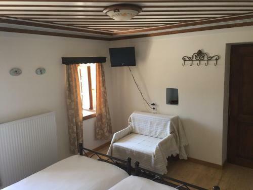 Elafotopos Hotel