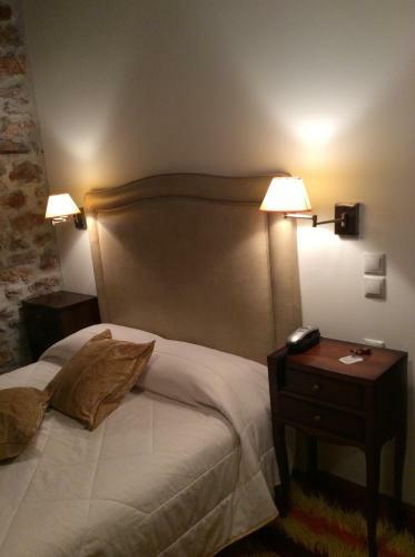 Hostal Oihalia Guesthouse