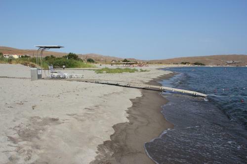 Evgatis Beach Stone Villas