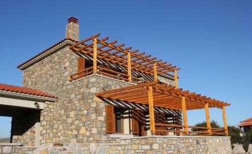 Evgatis Beach Stone Villas