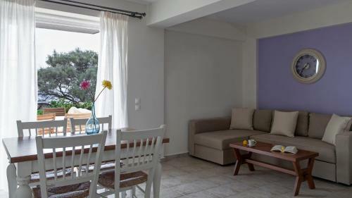 Dialiskari Villas