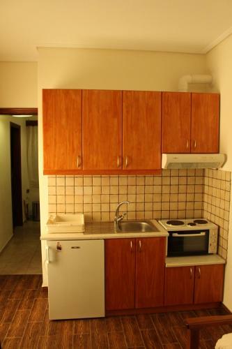Paradise Studios & Apartments