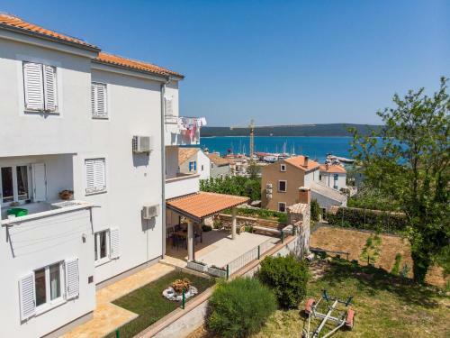Apartment Mirna