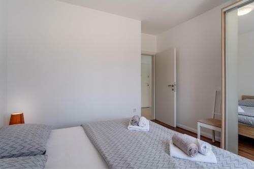 Apartment Mirna