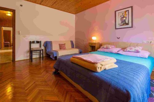 Apartment In Novi Vinodolski 15258