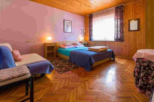 Apartment In Novi Vinodolski 15258