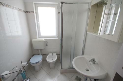 Pinter Apartment