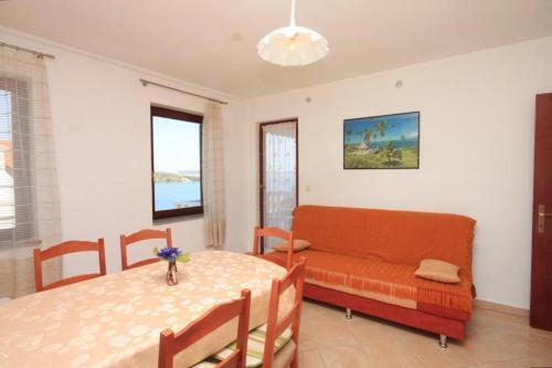 Apartments By The Sea Kali, Ugljan - 8202