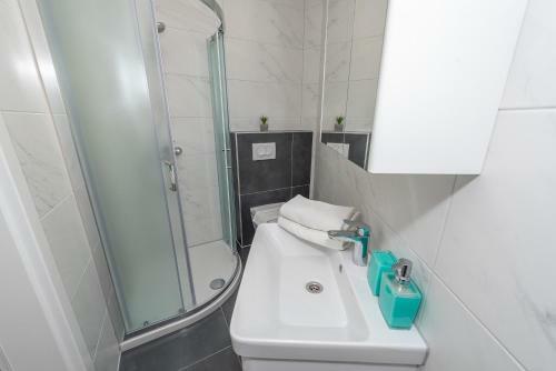 Apartamento Dario 1. Modern & Luxury Ap. With A Pool