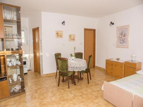 Apartments In Novi Vinodolski 35696