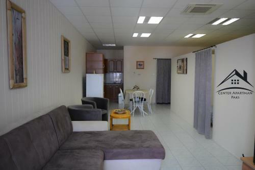 Center Apartman - Paks