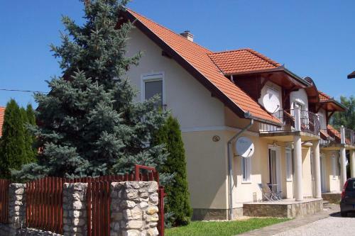 Sunny Apartment