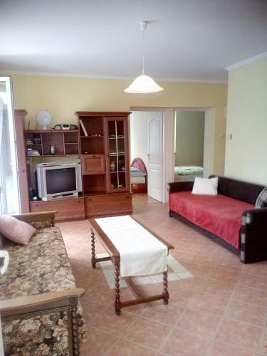 Sunny Apartment