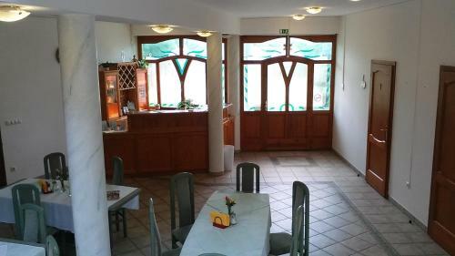 �den Apartman Hotel
