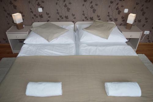 Bed & Breakfast Pollushof Panzi� �s �tterem