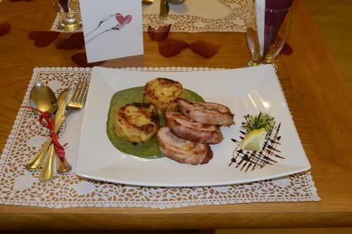 Bed & Breakfast Pollushof Panzi� �s �tterem