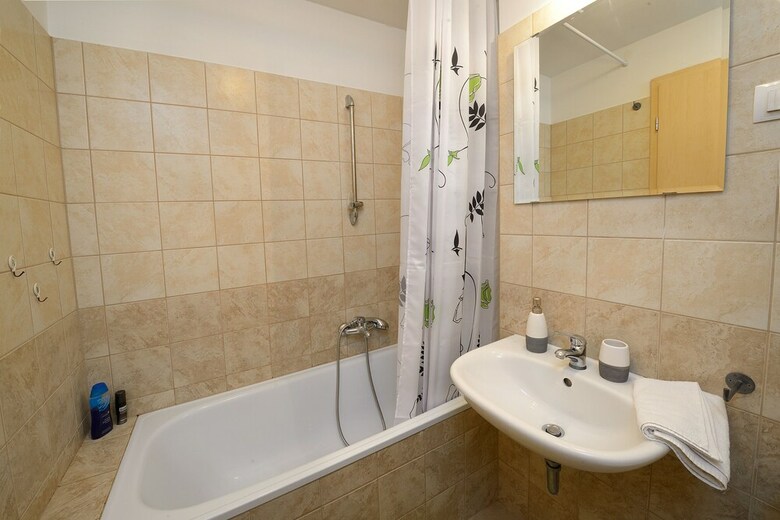Corvina Apartments