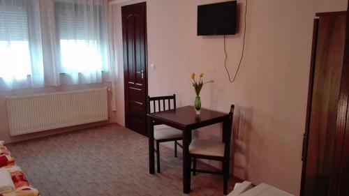 Hostal Csipkeh�z Apartman