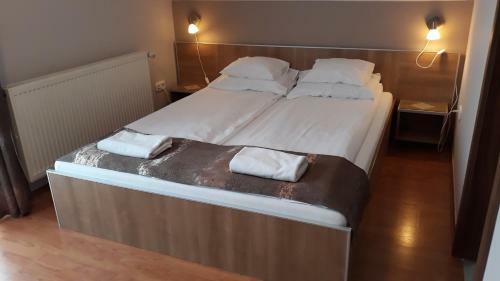 Hostal Csipkeh�z Apartman
