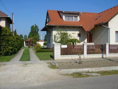 Hostal Csipkeh�z Apartman