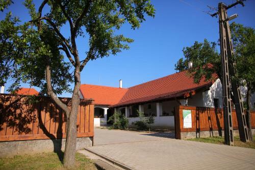 Hostal Csaronda Vendegh�z