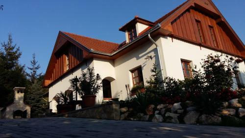 Hostal Madar�sz Vend�gh�z