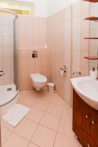 Hostal Althaus Vend�gh�z