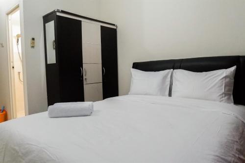 Strategic Studio Apartment At Puncak Permai By Travelio