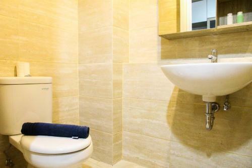 Best Modern Studio Springwood Residence Apartment By Travelio