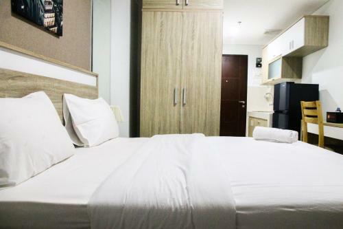 Best Modern Studio Springwood Residence Apartment By Travelio