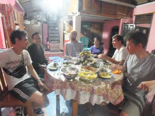 Tomohon Homestay Apelez House