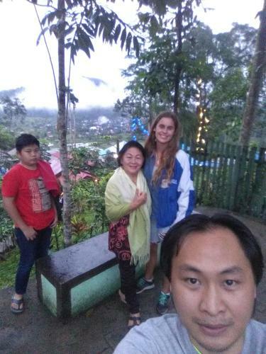 Tomohon Homestay Apelez House