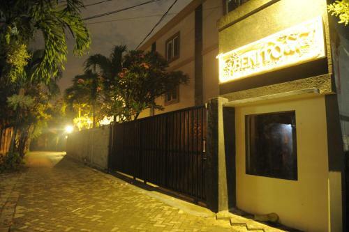 Hostal Benito Residence