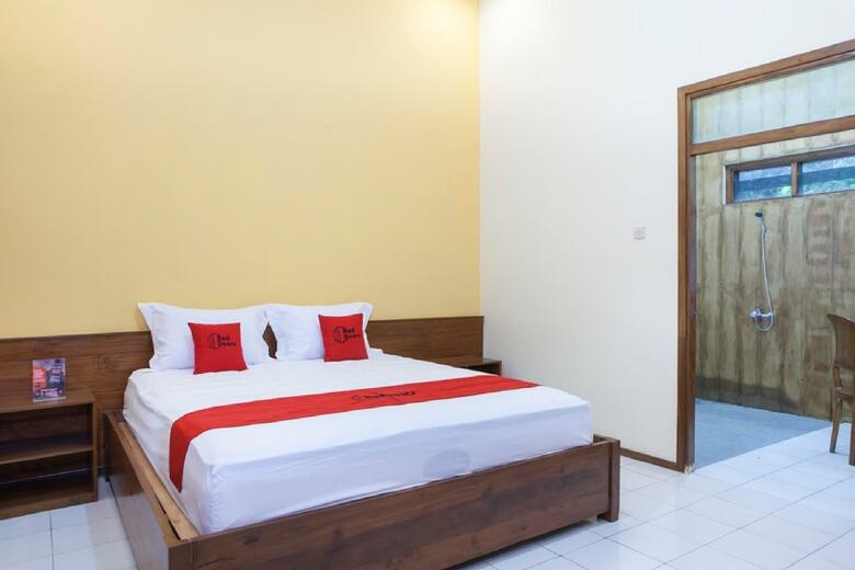 Hostal Reddoorz Near Baluran National Park