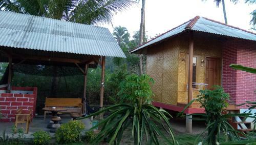 Adventure Homestay Meru Betiri