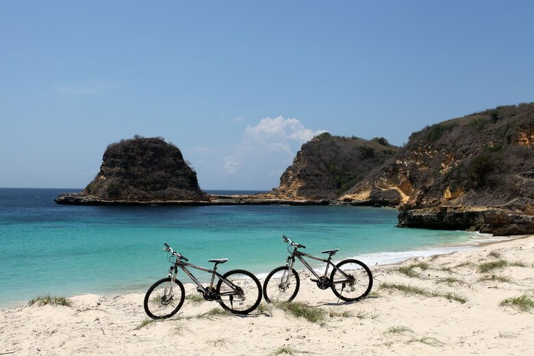 Jeeva Beloam Beach Camp