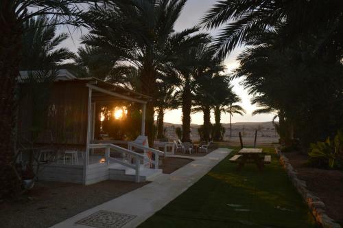 Lodge Shkutai Hottub Arava