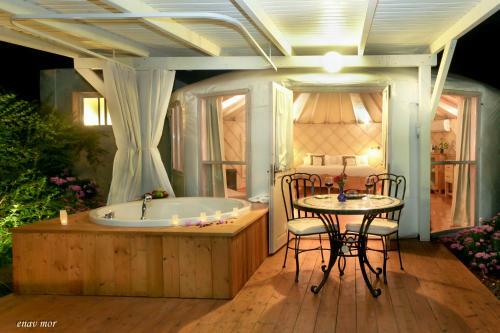 Bed & Breakfast Helios Home