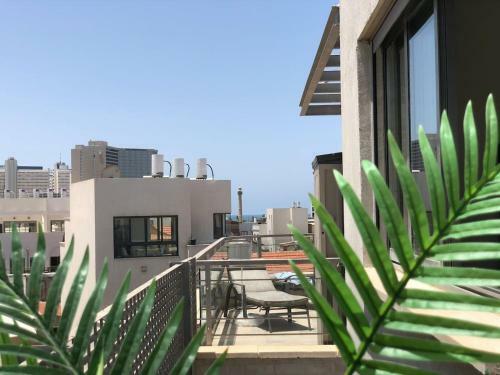 Apartamento Trust Inn - Kerem Hatemanim Duplex Rooftop & Parking