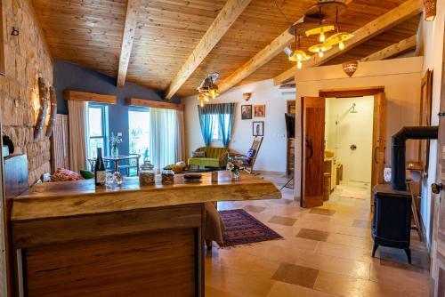 Lodge Ruth Home