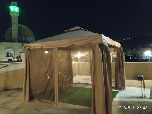 Hostal Cana Palace