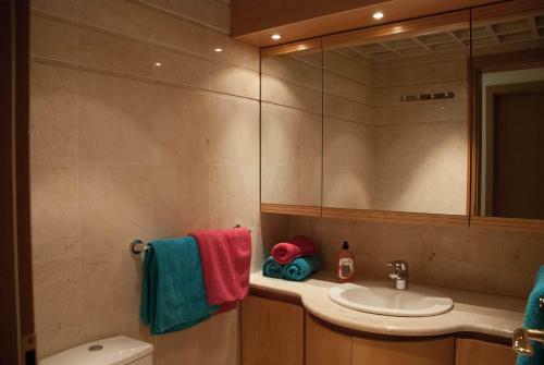 Apartment In Amdar Residence