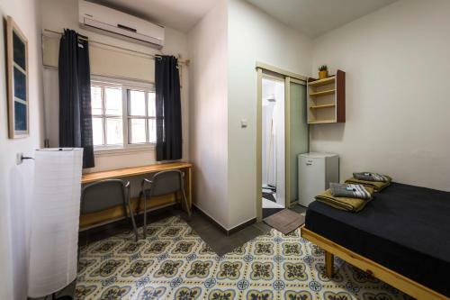 David Hostel